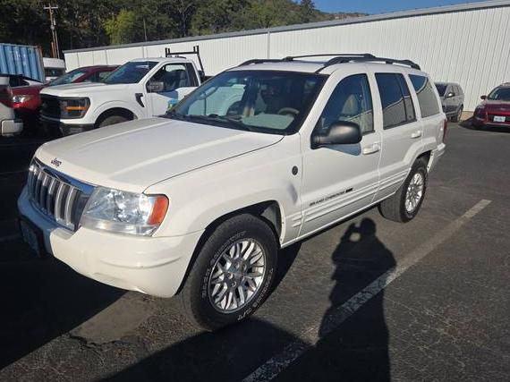 JEEP GRAND CHEROKEE 2004 1J4GW58NX4C391036 image